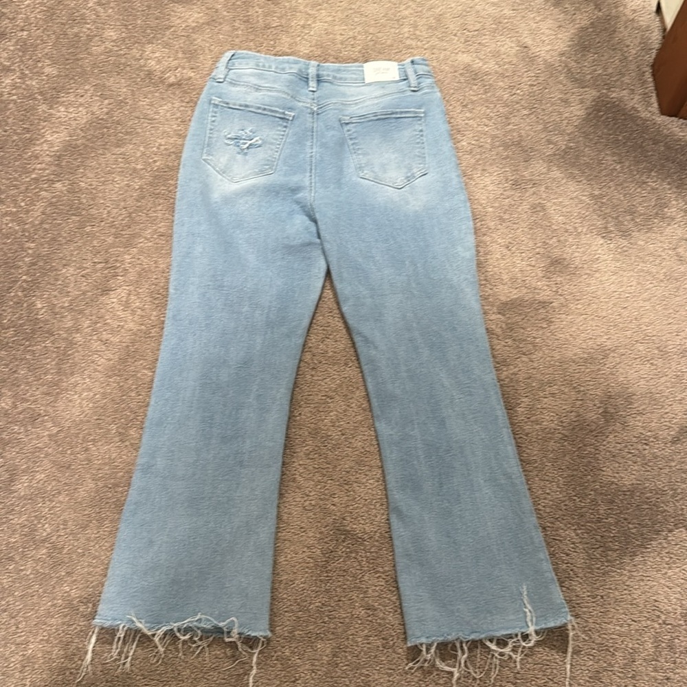 YMI Dream High Rise Distressed Raw Hem Flare Jeans Light Wash SIZE 11/30 - Picture 5 of 5